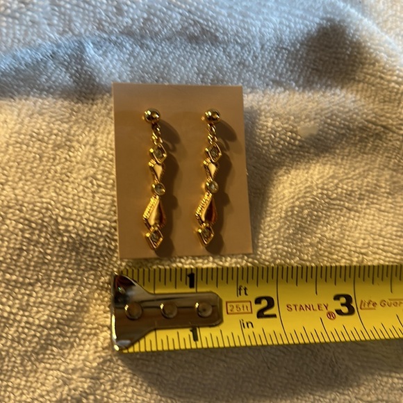 Avon 1990 Vintage Sparkling Reflection Gold tone Crystal Earrings - Picture 3 of 4
